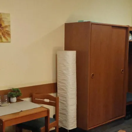 2x Einzelbetten - Gaestezimmer - 11min Von Giessen Zentrum 8,4km In Aparthotel *