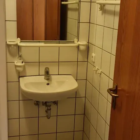 2x Einzelbetten - Gaestezimmer - 11min Von Giessen Zentrum 8,4km In