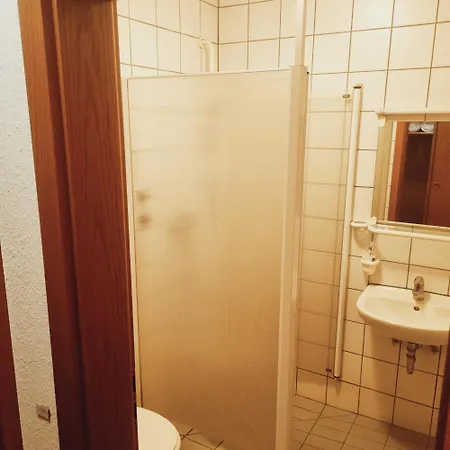 Aparthotel 2x Einzelbetten - Gaestezimmer - 11min Von Giessen Zentrum 8,4km In Fernwald