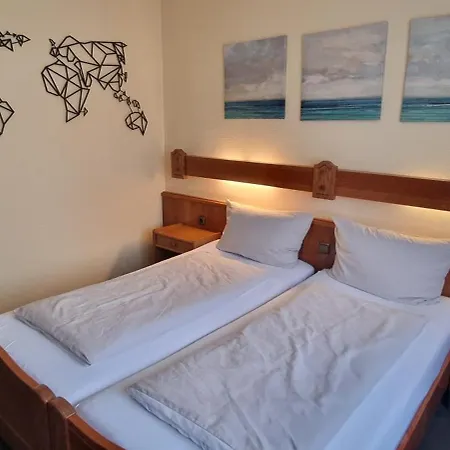 Aparthotel 2x Einzelbetten - Gaestezimmer - 11min Von Giessen Zentrum 8,4km In Fernwald