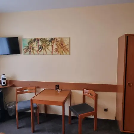 2x Einzelbetten - Gaestezimmer - 11min Von Giessen Zentrum 8,4km In 3* Fernwald