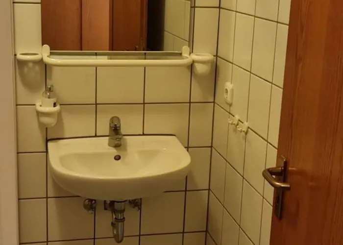 2x Einzelbetten - Gaestezimmer - 11min Von Giessen Zentrum 8,4km In