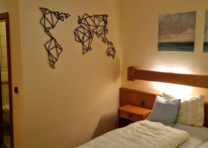 2x Einzelbetten - Gaestezimmer - 11min Von Giessen Zentrum 8,4km In 3*